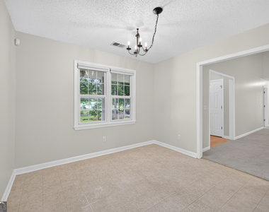 129 Springbrook Drive - Photo Thumbnail 9
