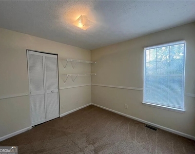 1183 Red Oak Cove - Photo Thumbnail 8
