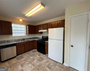 1183 Red Oak Cove - Photo Thumbnail 5