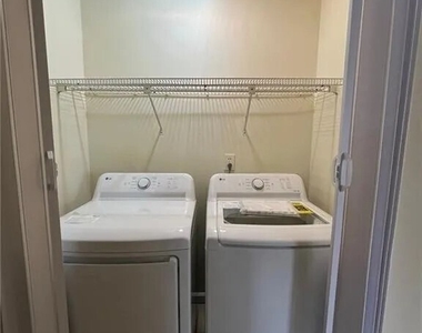 1183 Red Oak Cove - Photo Thumbnail 11