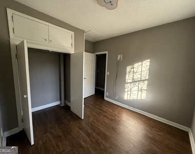 6790 Queen Mill Road Se - Photo Thumbnail 10
