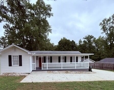 6790 Queen Mill Road Se - Photo Thumbnail 17