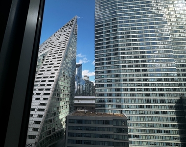 West 57th St & 11th Ave - Photo Thumbnail 16