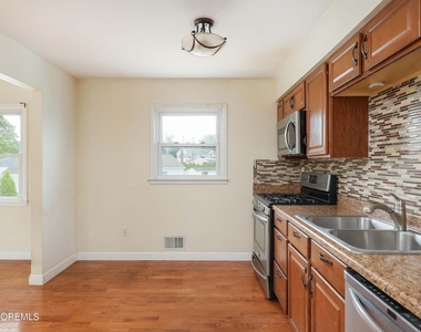 17 Wisteria Place - Photo Thumbnail 6