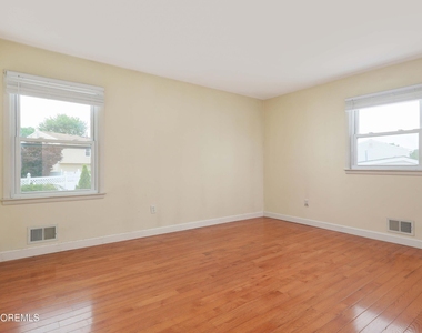 17 Wisteria Place - Photo Thumbnail 9