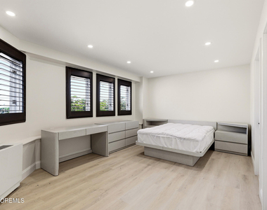 300 Ocean Avenue N - Photo Thumbnail 20