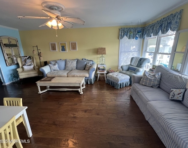 29 Broadway - Photo Thumbnail 8