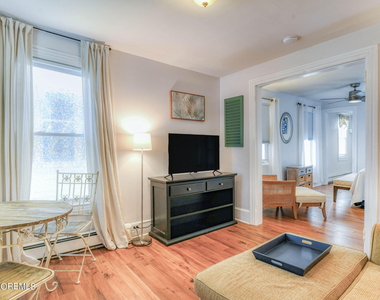 19 Webb Avenue - Photo Thumbnail 4