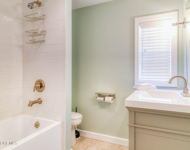 19 Webb Avenue - Photo Thumbnail 12