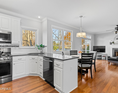 19 Danella Way - Photo Thumbnail 6