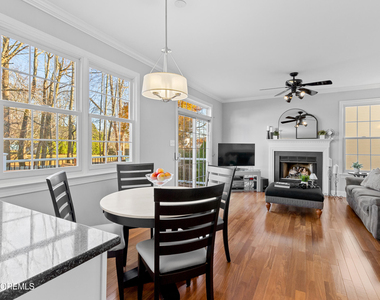 19 Danella Way - Photo Thumbnail 7