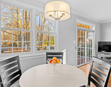 19 Danella Way - Photo Thumbnail 11