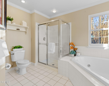 19 Danella Way - Photo Thumbnail 24