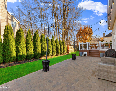 19 Danella Way - Photo Thumbnail 2