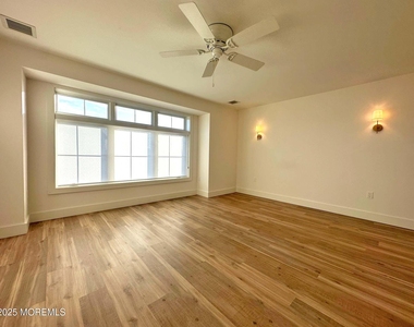 2139 Bridge Avenue - Photo Thumbnail 4