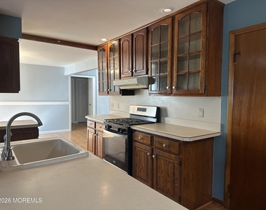 456 Hulse Avenue - Photo Thumbnail 9