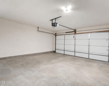 350 Bernard Drive - Photo Thumbnail 7