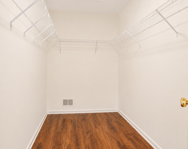 350 Bernard Drive - Photo Thumbnail 25