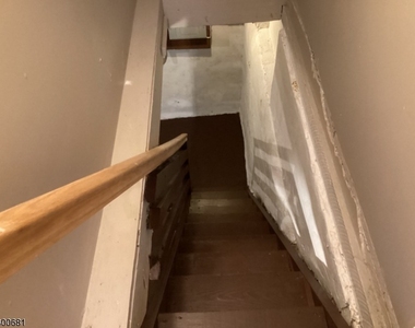 275 Wanaque Ave - Photo Thumbnail 15
