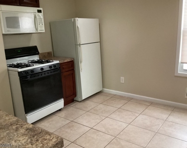 275 Wanaque Ave - Photo Thumbnail 5