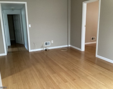 275 Wanaque Ave - Photo Thumbnail 1