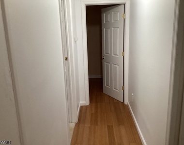 275 Wanaque Ave - Photo Thumbnail 10