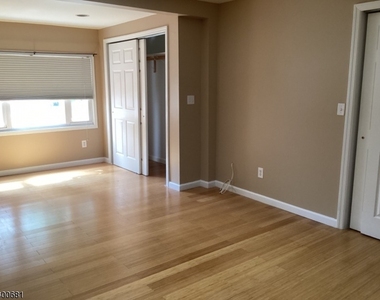 275 Wanaque Ave - Photo Thumbnail 8