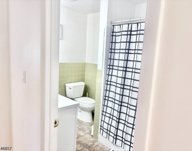 104 Nautilus Dr - Photo Thumbnail 25