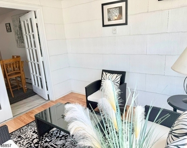 104 Nautilus Dr - Photo Thumbnail 16