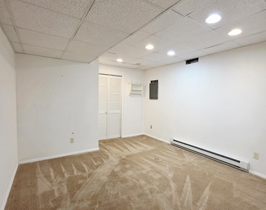97 Cotswold Circle - Photo Thumbnail 34