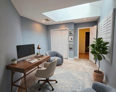 97 Cotswold Circle - Photo Thumbnail 18