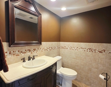 97 Cotswold Circle - Photo Thumbnail 11