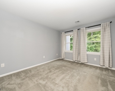 40 Loantaka Way - Photo Thumbnail 16