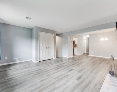 40 Loantaka Way - Photo Thumbnail 11