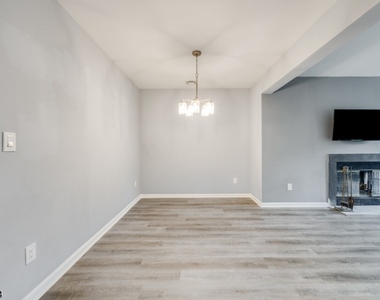 40 Loantaka Way - Photo Thumbnail 10