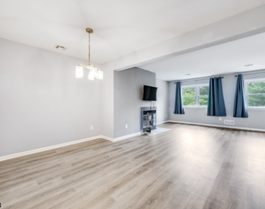 40 Loantaka Way - Photo Thumbnail 9