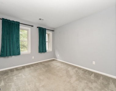 40 Loantaka Way - Photo Thumbnail 2