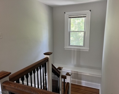 100 Wootton Road - Photo Thumbnail 4
