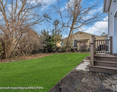 1708 Lake Drive - Photo Thumbnail 11