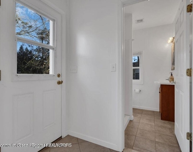 1708 Lake Drive - Photo Thumbnail 31