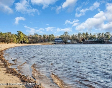 1708 Lake Drive - Photo Thumbnail 67