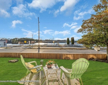 1708 Lake Drive - Photo Thumbnail 8