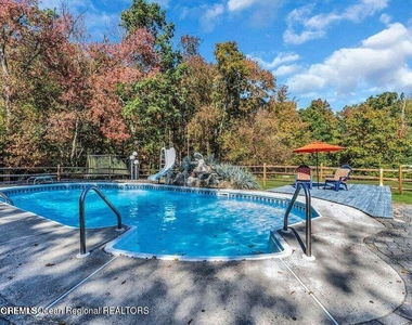 541 Frank Applegate Road - Photo Thumbnail 34