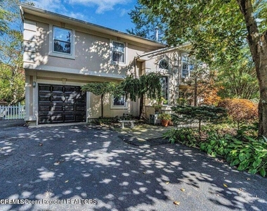 541 Frank Applegate Road - Photo Thumbnail 4