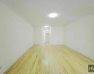 East 46 Street - Photo Thumbnail 1