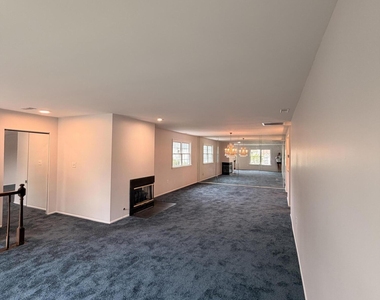 36 Racquet Road - Photo Thumbnail 2