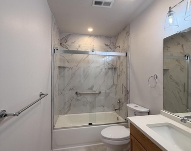 36 Racquet Road - Photo Thumbnail 14