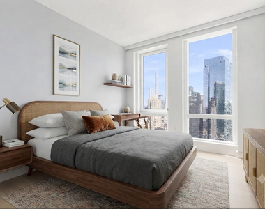 West 38th Street - Photo Thumbnail 3