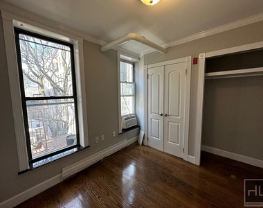Avenue B - Photo Thumbnail 1