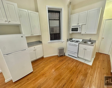 East 38 Street - Photo Thumbnail 3